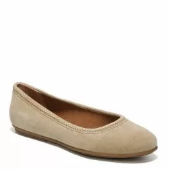 Women's Zodiac, Sonia Flat